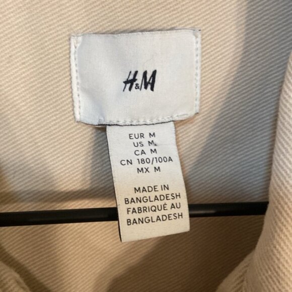 🔥NWOT🔥H&M 100% Cotton Shirt Oversized Zip Up Jacket. - Picture 2 of 7